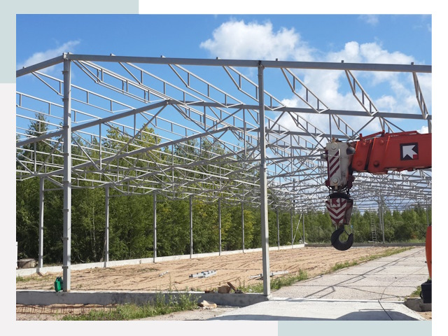 Строительство конюшен в Вольск от 608 руб. под ключ