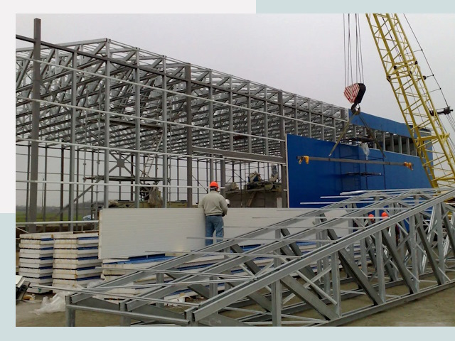 Строительство заводов в Вольске