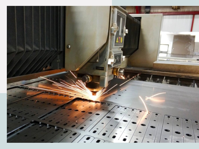 Лазерная резка металла в Вольске от 608 руб.